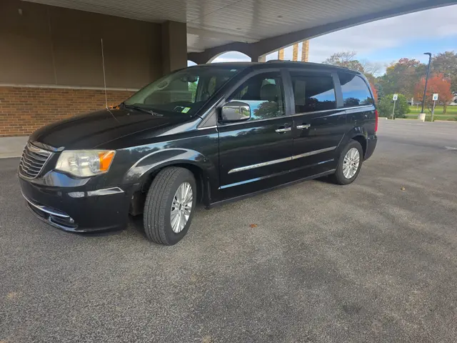 2012 Chrysler Town And Country