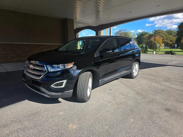 2017 Ford Edge